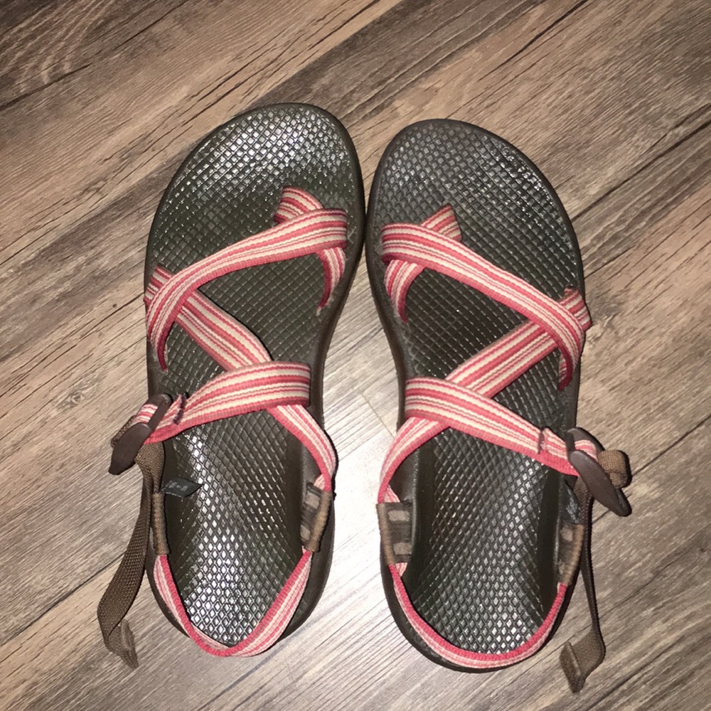 Women’s Size 8 Chacos